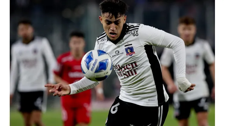 En Colo Colo pusieron nuevas condiciones para vender a Pablo Solari.