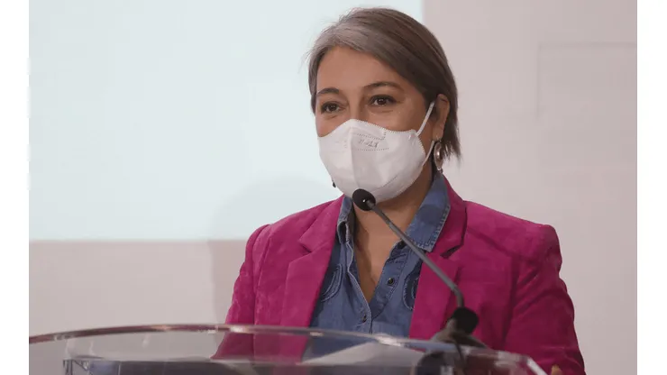 Ministra Jara defiende jornada de 40 horas