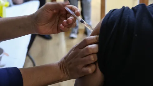 ¿A quiénes les corresponde la cuarta dosis contra el Covid-19?