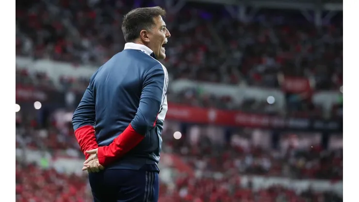 Berizzo disputará su segundo partido en la banca nacional atento a lo que decida la FIFA