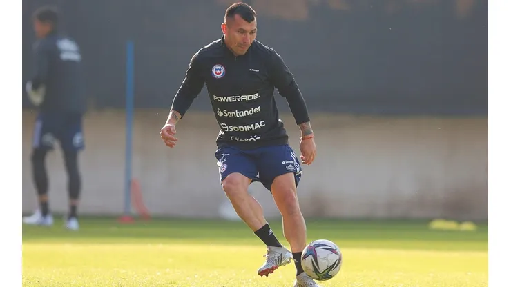 Gary Medel se adelantó varios metros en la cancha en el primer ensayo formal de la selección chilena bajo el mando de Eduardo Berizzo