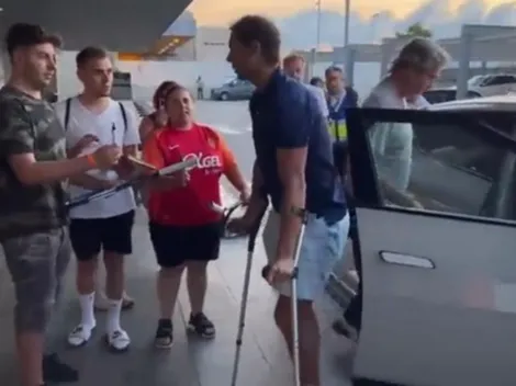 Nadal vuelve a casa en muletas tras ganar Roland Garros