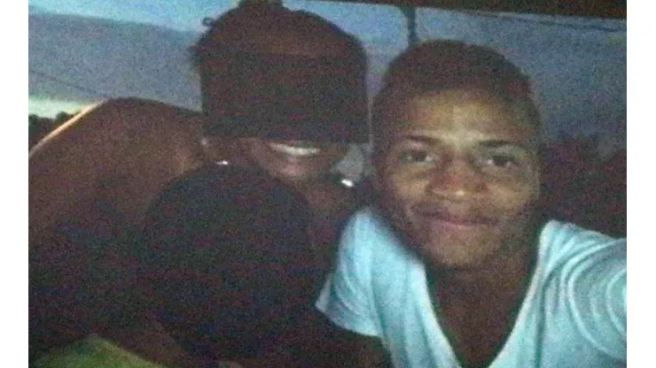 Byron Castillo no tiene hermano llamado Bayron, tiene una hermana y es tumaqueña y colombiana