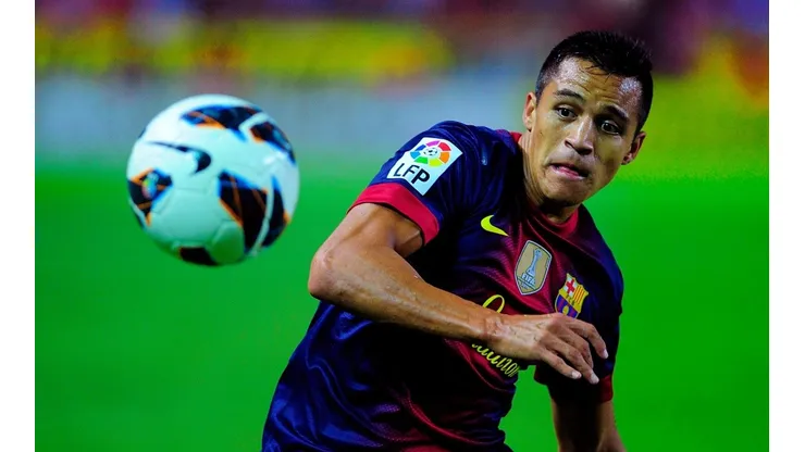 Alexis Sánchez estuvo tres temporadas en Barcelona, cuando fue compañero de Xavi Hernández y ganó seis títulos