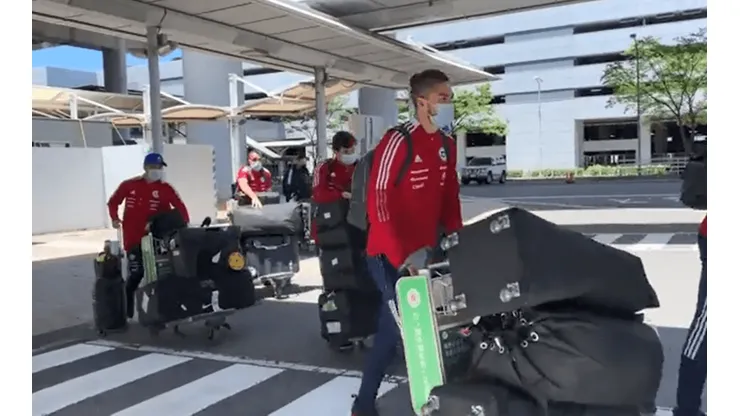 La Roja llegó a Japón durante la noche chilena