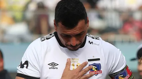 Esteban Paredes asume de a poco su retiro del fútbol. Jugará en su despedida con la camiseta de Colo Colo una última vez.