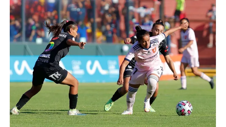 Una multitud acompañó la última final del campeonato femenino, que coronó a Universidad de Chile en el estadio Santa Laura