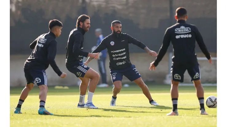 La selección chilena afina detalles para el inicio de la gira por Asia ante Corea del Sur