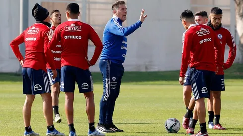 Berrizzo debuta este lunes con la selección chilena y Basaure llamó a ser cautos en el análisis