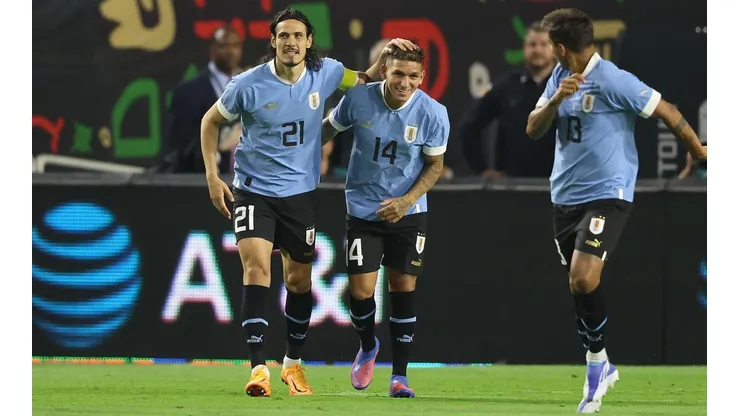 Edinson Cavani demostró su nivel con dos goles.