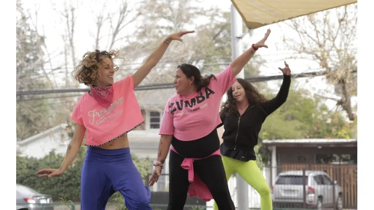 Francisca Evans en una clase de zumba