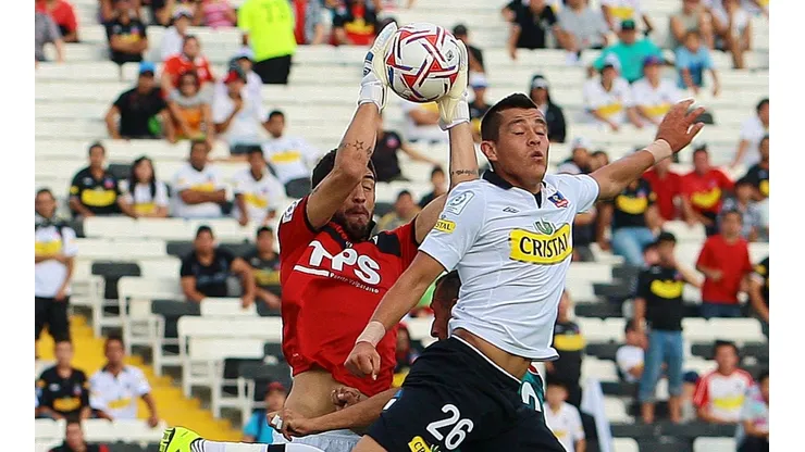 Mauricio Viana tiene la primera opción para convertirse en arquero de Colo Colo gracias al conocimiento que tiene Daniel Morón de sus condiciones