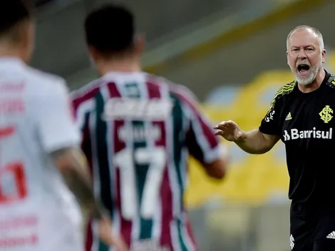 Técnico de Inter se queja de no poder fichar previo a Colo Colo