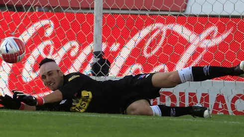 Olivares atajó en Colo Colo en los inicios de su carrera