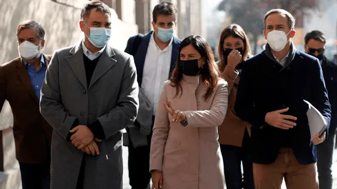 Parlamentarios de Chile Vamos acuden a Contraloría por campaña del Gobierno