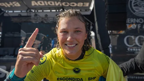 Alexandra Rinder celebrando su triunfo