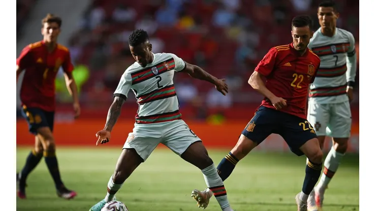 Previo a la Eurocopa del año pasado, España y Portugal se enfrentaron en un amistoso que terminó 0-0