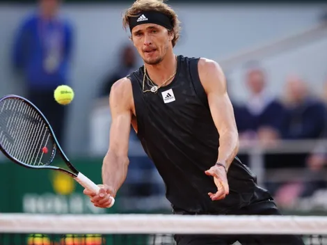 Zverev vence a Alcaraz en partidazo de infarto y espera por dos leyendas