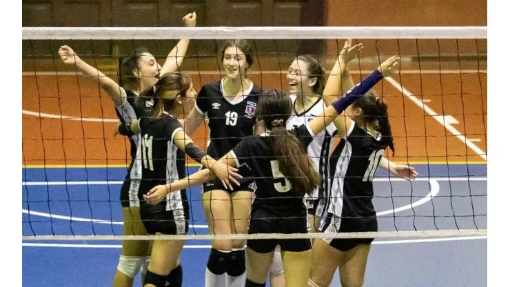 Histórico: CSD Colo Colo aprueba implementar un protocolo de género
