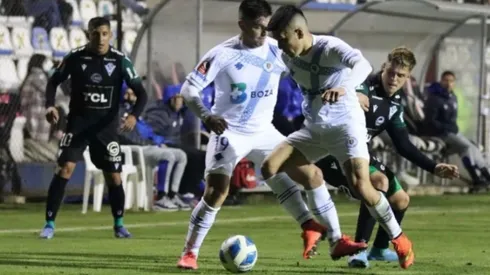 Santa Cruz ganó y toma un poco más de aire en la tabla, Wanderers, por su parte, se complica abajo.