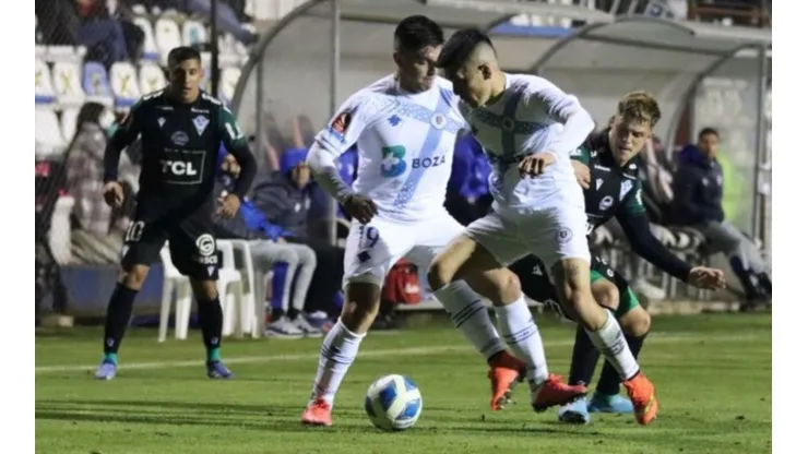 Santa Cruz ganó y toma un poco más de aire en la tabla, Wanderers, por su parte, se complica abajo.