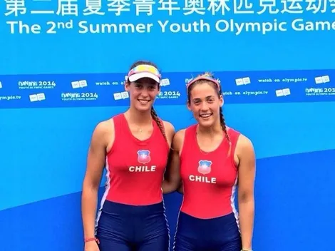 Las hermanas Abraham van por el podio