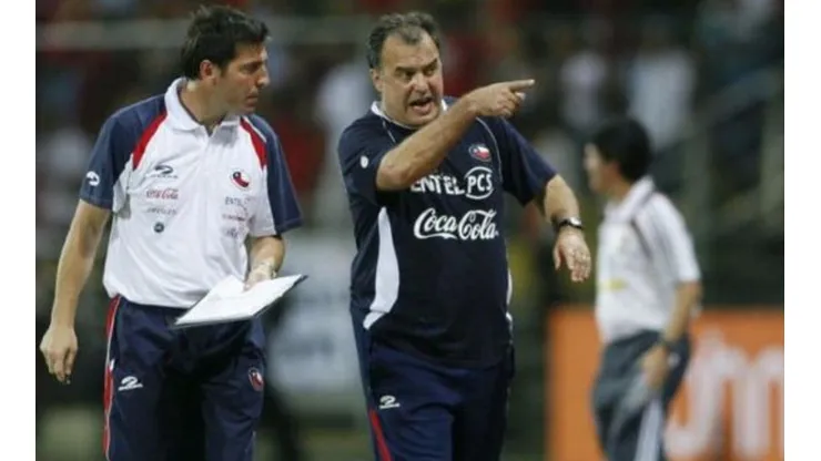 Marcelo Bielsa le dio la primera oportunidad a Eduardo Berizzo en los banquillos.