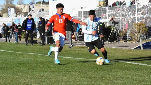 Chile sub 17 derrotó por 0-2 a Argentina en duelo amistoso, gol olímpico incluido.