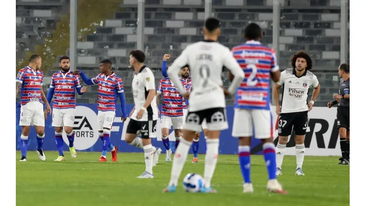 Colo Colo enfrenta a Fortaleza por el paso a los octavos de final de Copa Libertadores: la tabla en vivo.