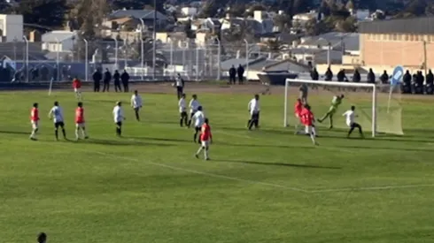 Golazo olímpico de Chile sub 17 a Argentina en duelo amistoso.