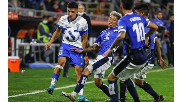 Universidad Católica cerró su participación en Copa Libertadores con una derrota ante Talleres
