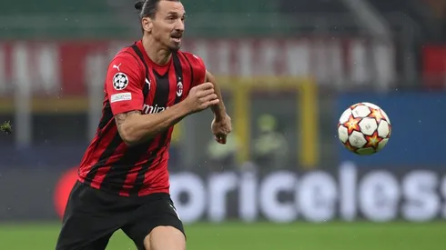 Zlatan Ibrahimovic tendrá ocho meses para decidir su futuro