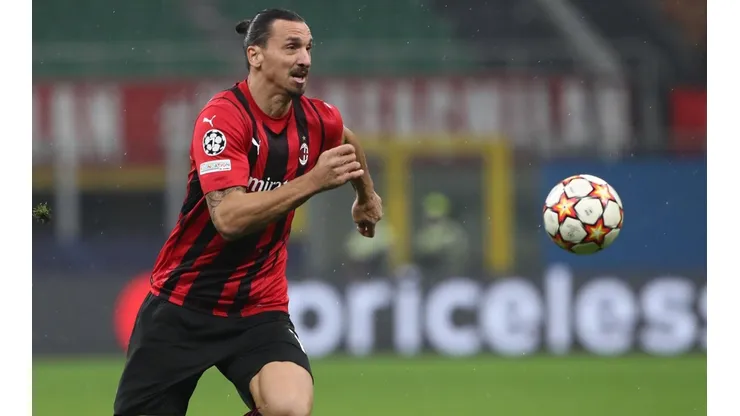 Zlatan Ibrahimovic tendrá ocho meses para decidir su futuro