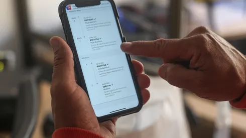 ¿Dónde puedo descargar el pase de movilidad actualizado?