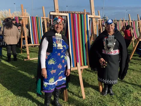 Tejedoras mapuche rompen récord con un telar de casi 1 kilómetro