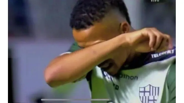 Byron Castillo no aguantó más y lloró en el partido de Barcelona de Guayaquil