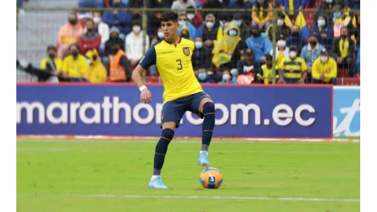 Piero Hincapié, Byron Castillo y el resto de los seleccionados ecuatorianos confían en que irán a Qatar 2022. ¿Será el caso de su propio compañero el que les impida el sueño?