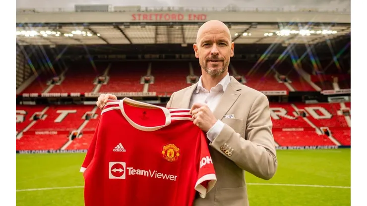 Ten Hak en su presentación en el Old Trafford