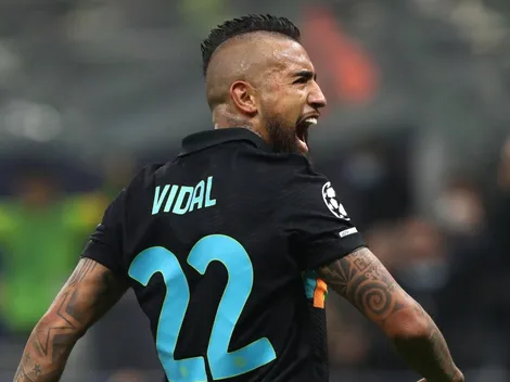 Italianos terminan pelando al King Vidal en su despedida del Inter