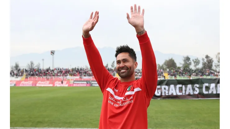 Luis Jiménez recibió varios homenajes en la jornada en el estadio La Cisterna.