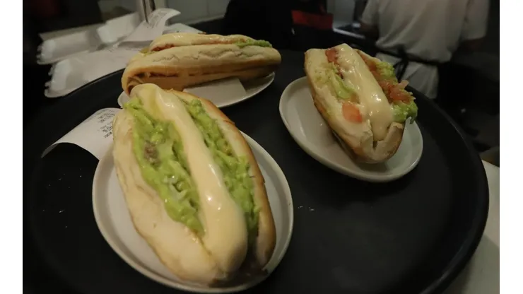 Conoce aquí los locales que se adhieren al Día del Completo.