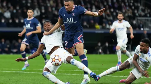 Mbappé renovó con el Paris Saint-Germain y desató la ira del prestigioso diario deportivo español Marca.