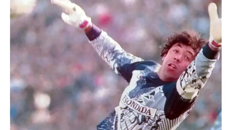Tapadas y goles de Marco Cornez, que en paz descanse.