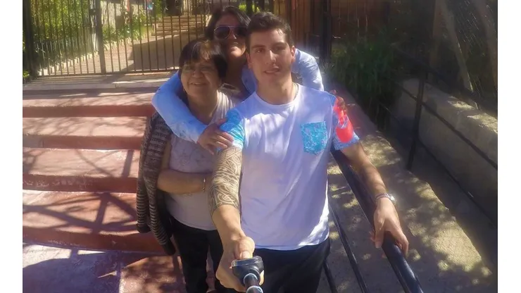 Enzo Roco se inició en escuelas de fútbol y llegó a los 14 años a las divisiones menores de Universidad Católica