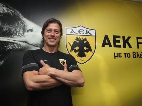 Almeyda llega a Grecia y reitera que quedó con ganas de dirigir a Chile