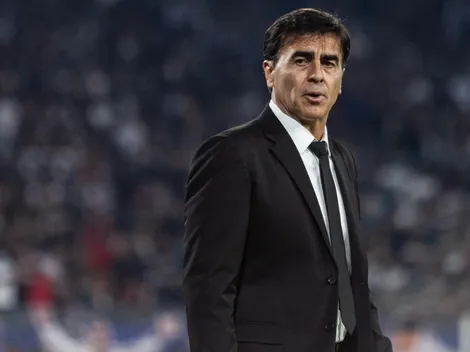 Quinteros se aburre y pide que dejen de vincularlo con la Roja