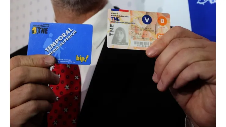 ¿Quiénes deben revalidar el pase escolar y cómo hacerlo?