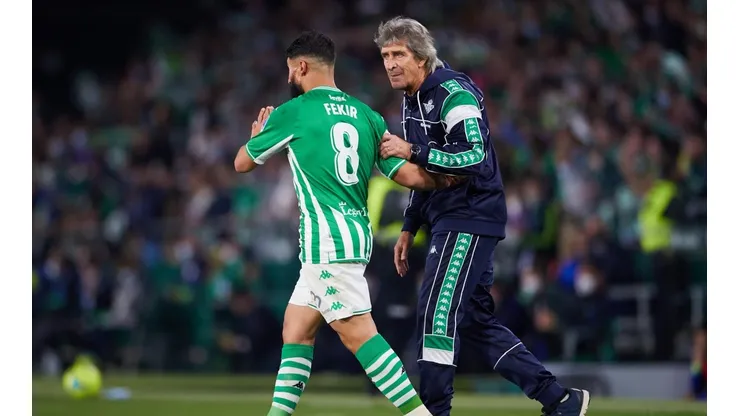 Manuel Pellegrini se conforma con sus jugadores con la Europa League.