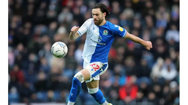 Ben Brereton Díaz se queda una temporada más en el Blackburn Rovers y promete mejorar para llevarlos a la Premier League