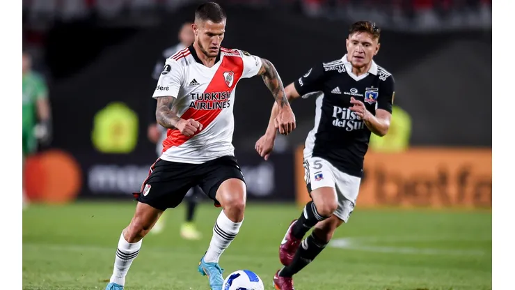 Leonardo Gil lamenta la dura derrota de Colo Colo ante River Plate.
